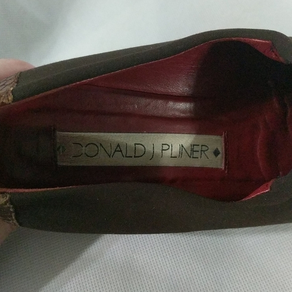 Donald J Pliner Brown Snake Print Toe and Heel Loafer Flat Slip On Shoe - sz 7 - Picture 5 of 9